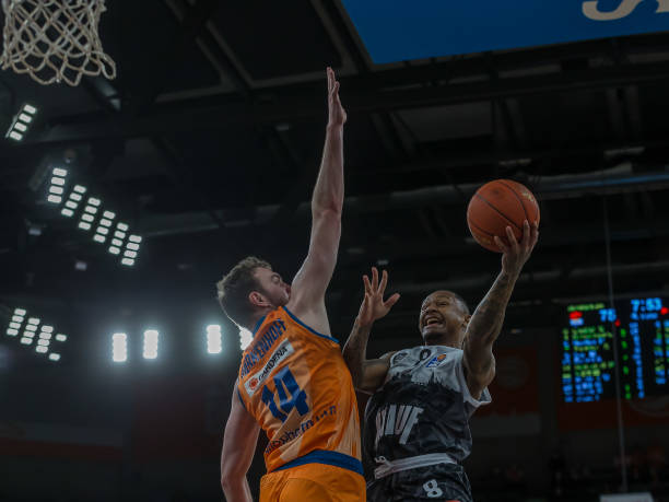 都值得深思 都值得深思