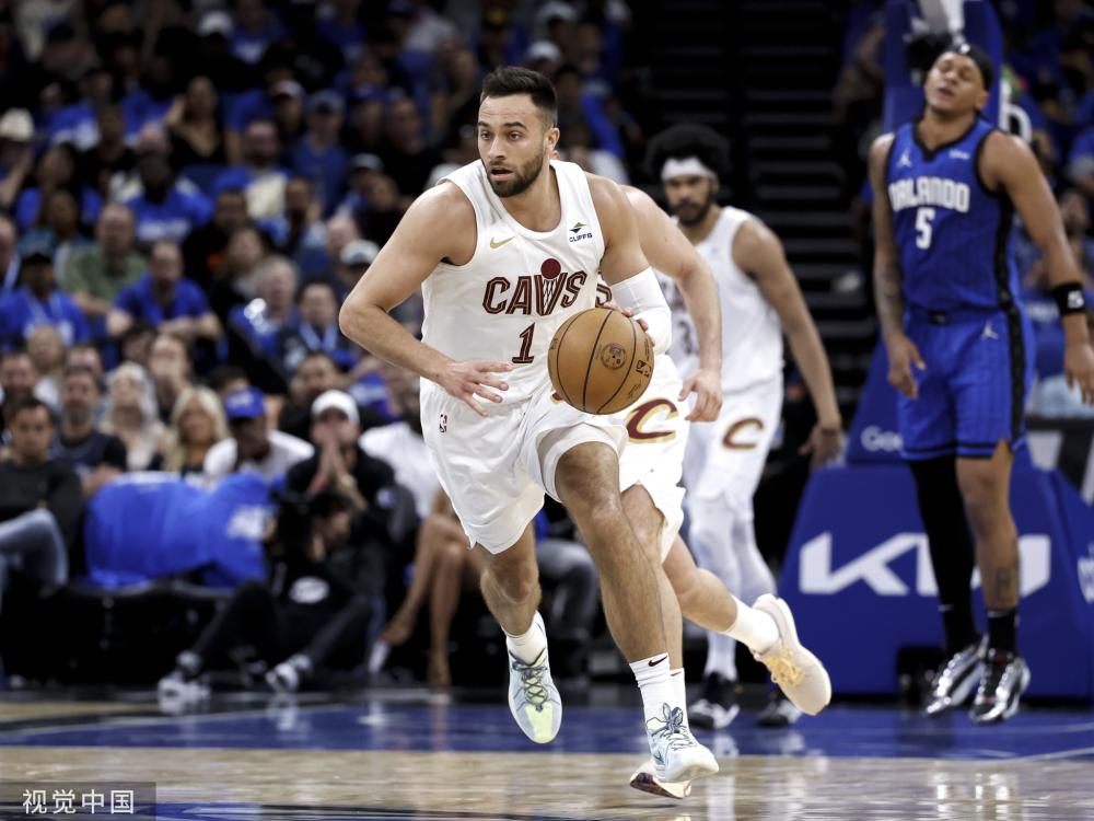 了与皇家社 了与皇家社