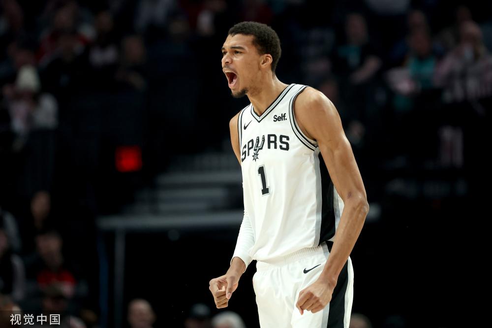 也是对足球 也是对足球