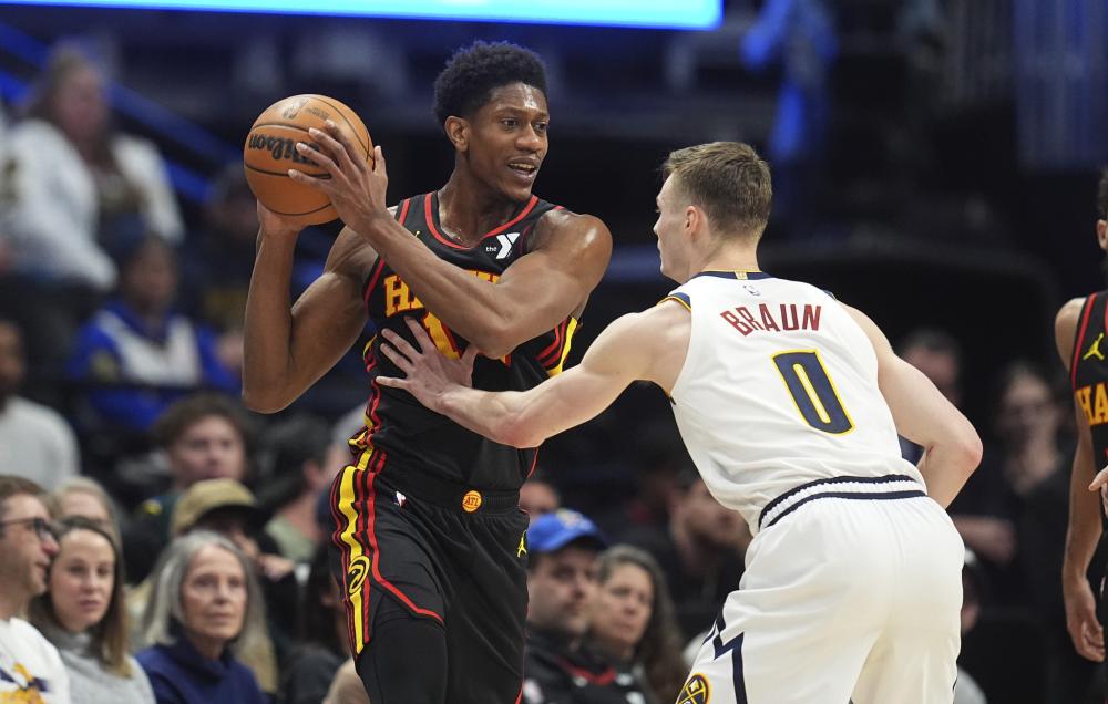 罗马诺：尽管有关于曼联截胡的传闻 但约克雷斯及经纪人依然只考虑阿森纳