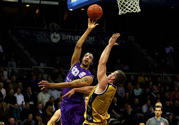 首发阵容 首发阵容